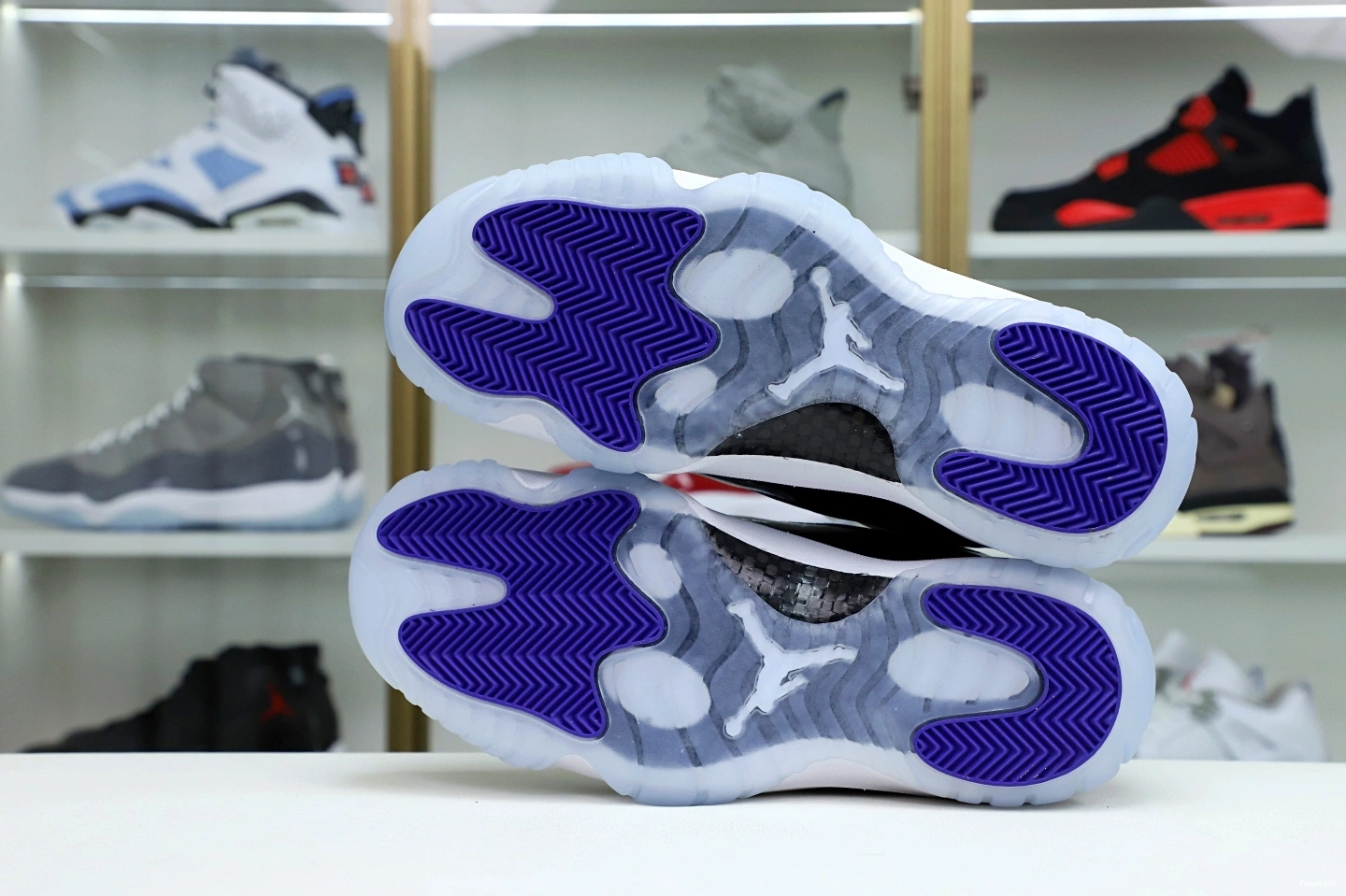 AIR JORDAN 11 LOW RETRO CONCORD 0721